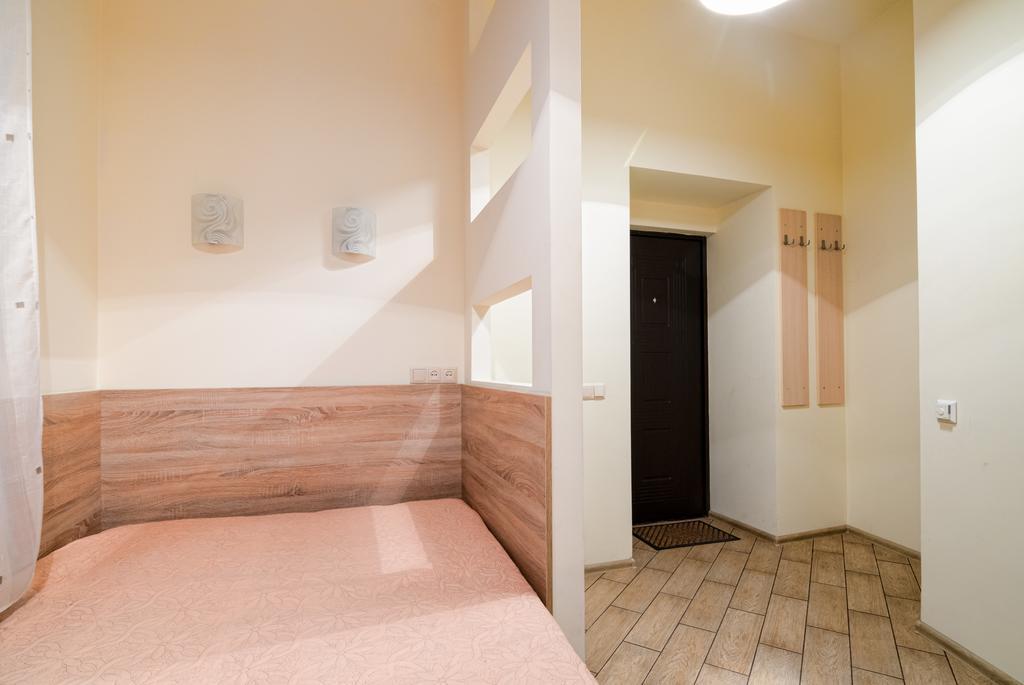 Economy Apartment On Rappoporta 7A-1 Lviv Exterior foto